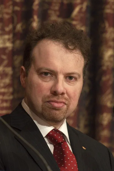 Portrait of Adam Riess