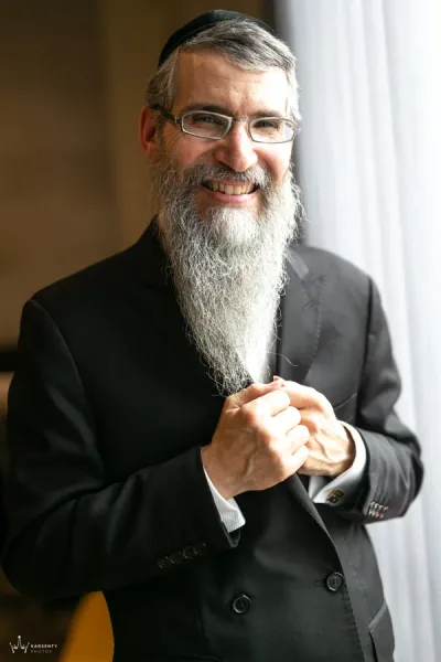 Portrait of Avraham Fried