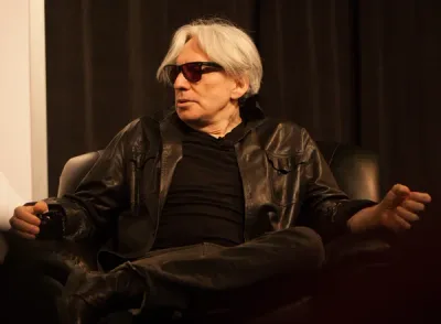 Portrait of Chris Stein
