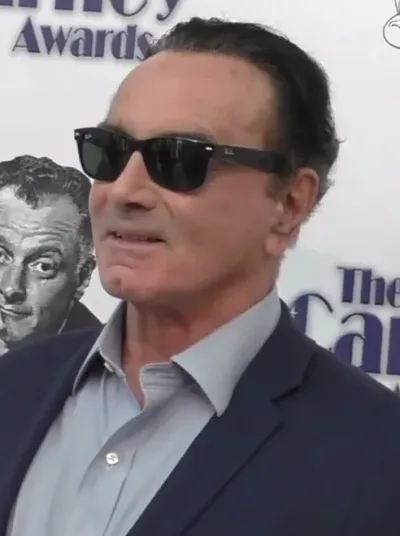 Portrait of Dan Hedaya