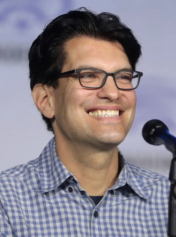 Portrait of Dan Mintz
