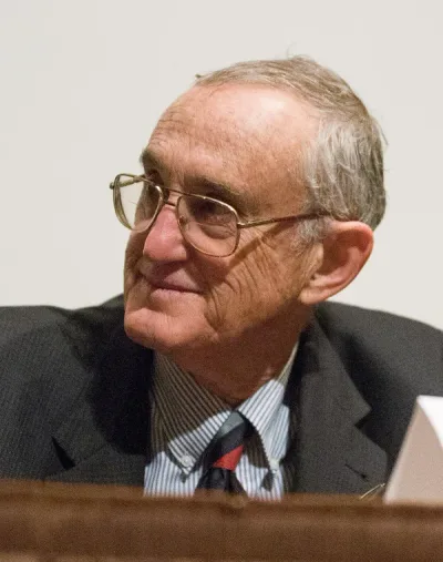 Portrait of David Lee (physicist)