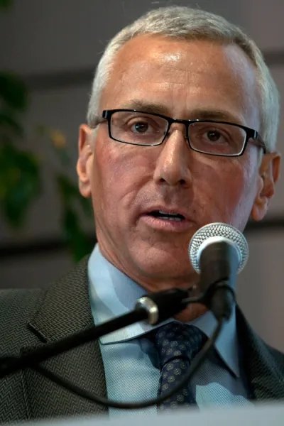 Portrait of Drew Pinsky