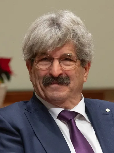 Portrait of Gary Ruvkun