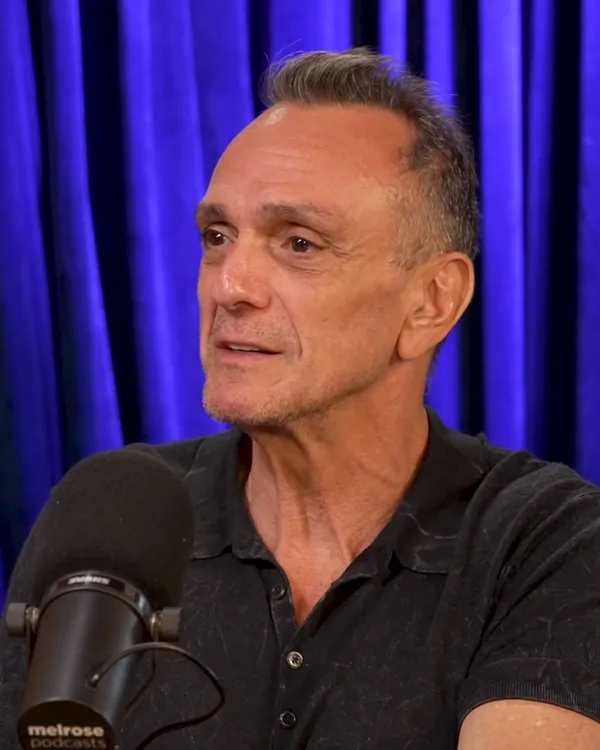 Portrait of Hank Azaria