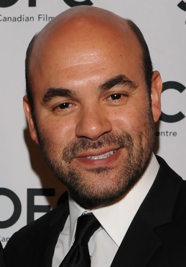 Portrait of Ian Gomez