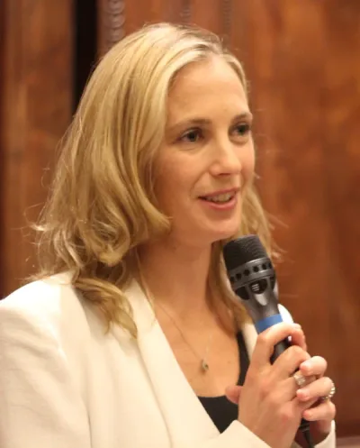 Portrait of Lauren Weisberger