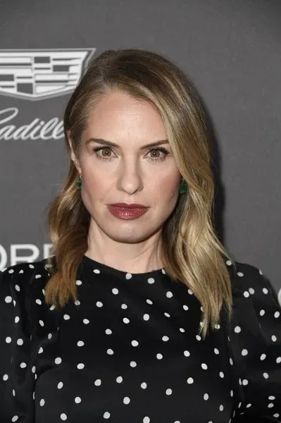 Portrait of Leslie Grossman