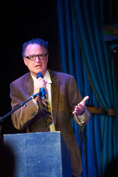 Portrait of Matt Besser