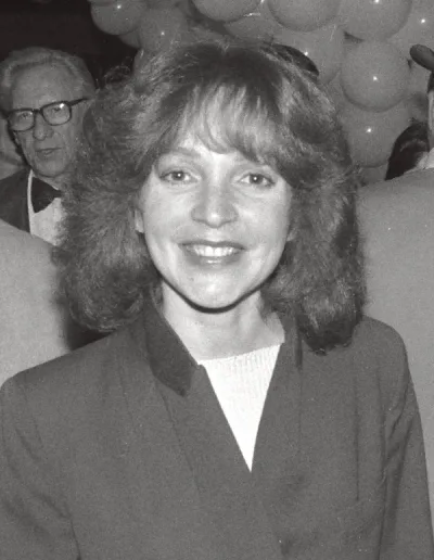 Portrait of Melanie Chartoff