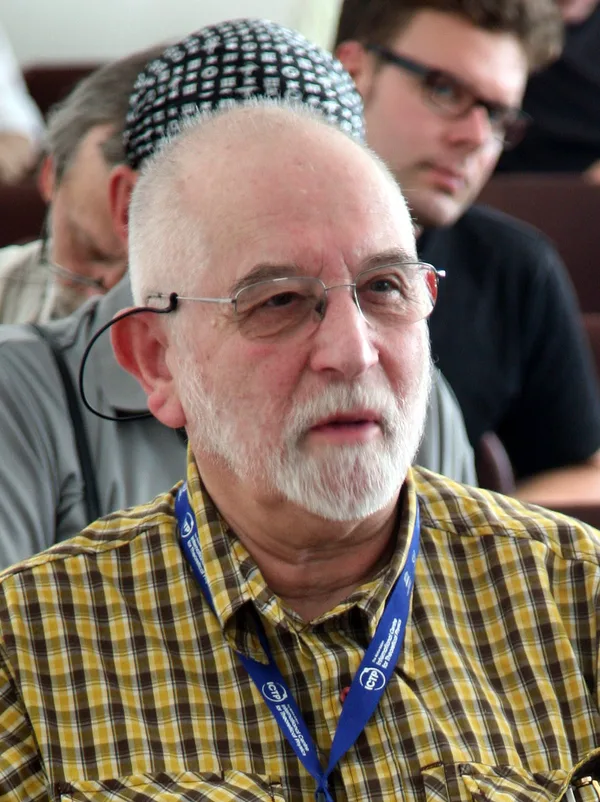 Portrait of Michael Berry (physicist)