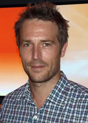 Portrait of Michael Vartan