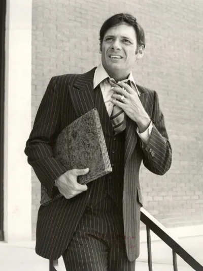 Portrait of Ron Leibman