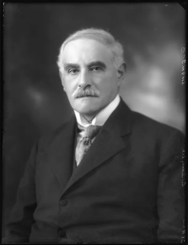 Portrait of Sidney Lee